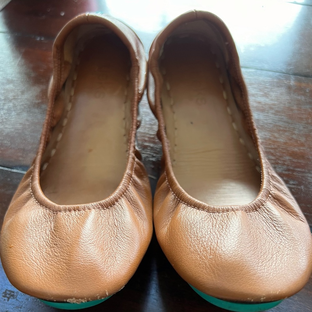 Chestnut Tieks Size 8 With Box And Both Bags Incl… - image 3